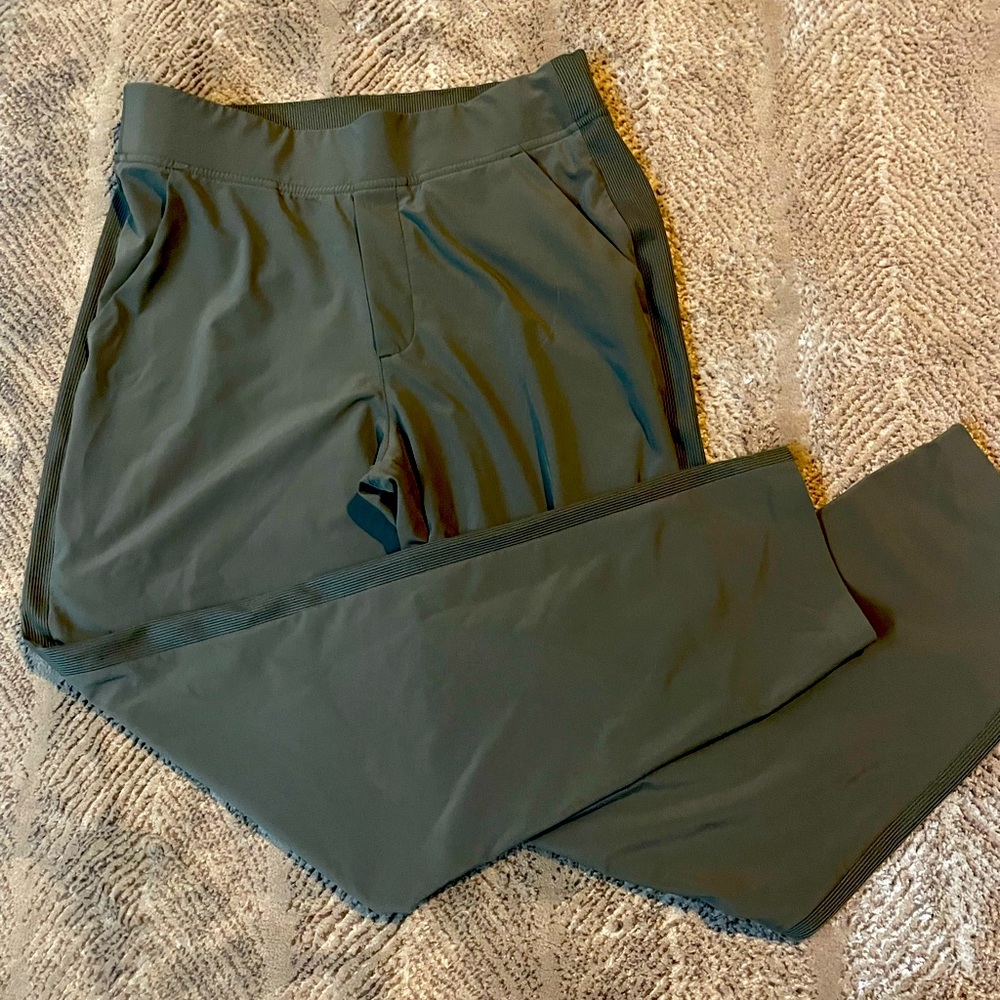 Athleta Brooklyn ankle pants, olive green